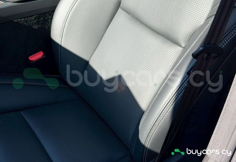 Volvo XC60 Серый