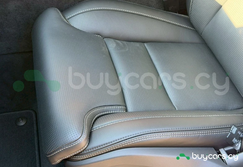 Volvo XC60 Серый