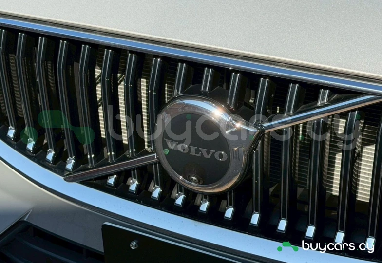 Volvo XC60 Серый