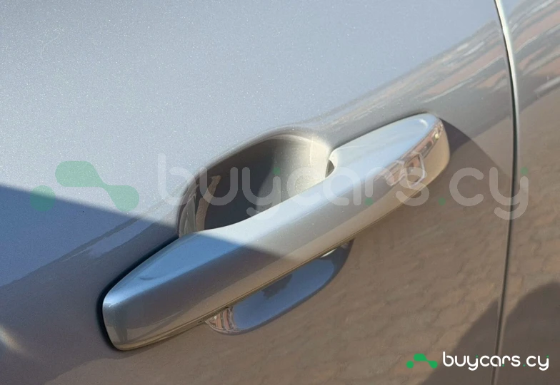 Volvo XC60 Серый