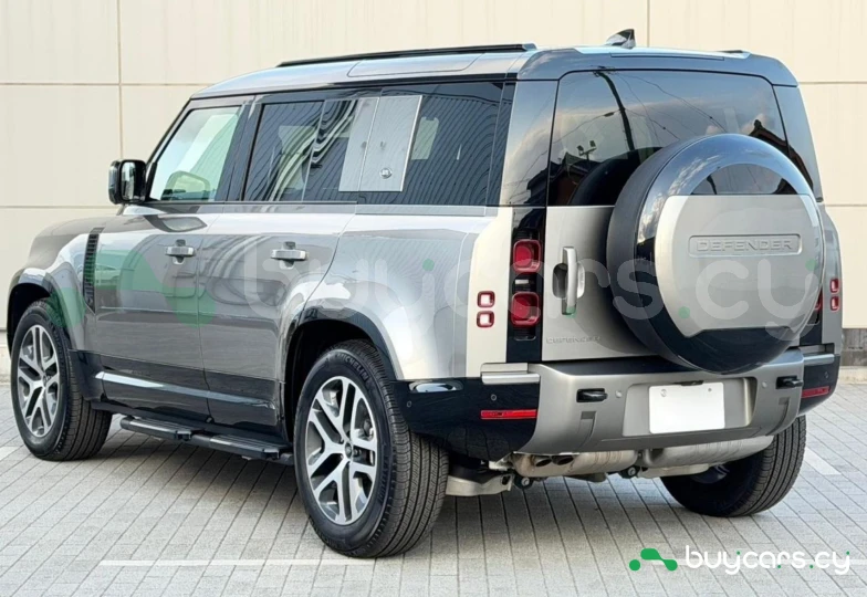 Land Rover Defender Grey