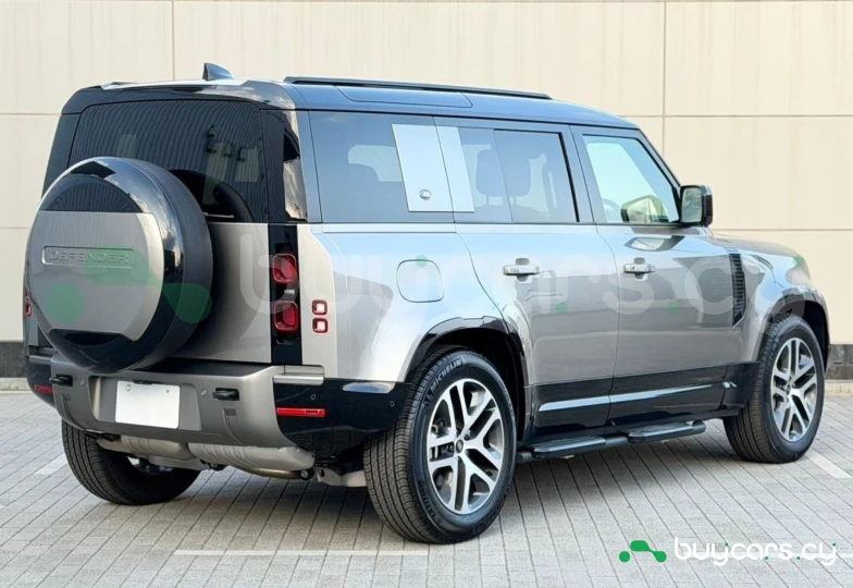 Land Rover Defender Grey