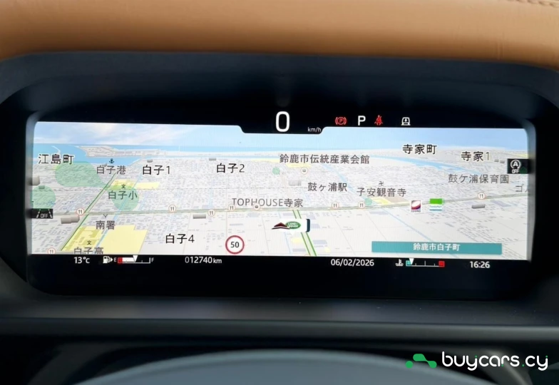 Land Rover Defender Grey