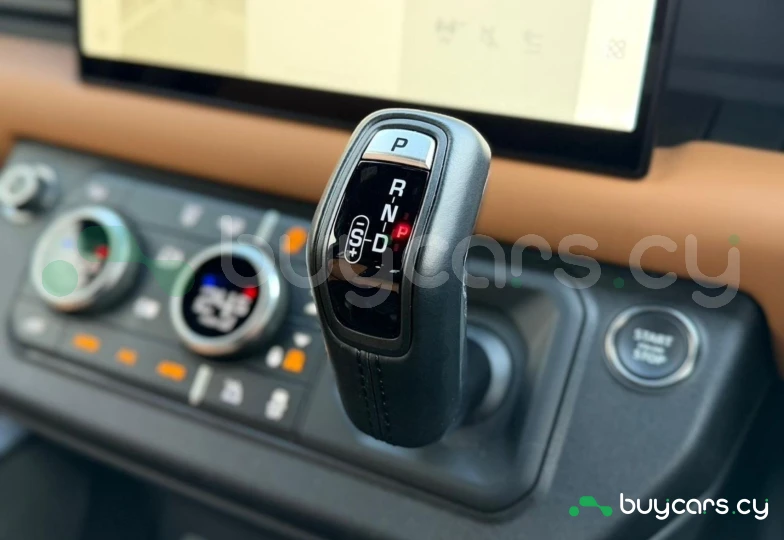 Land Rover Defender Grey