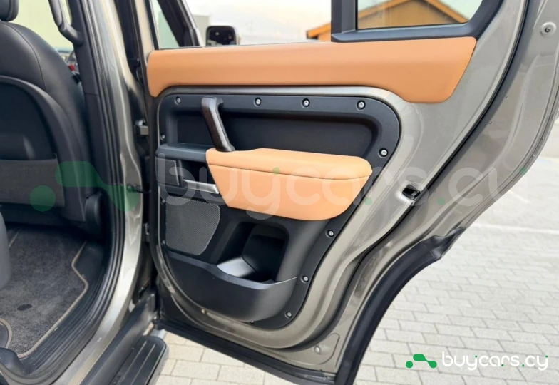 Land Rover Defender Grey