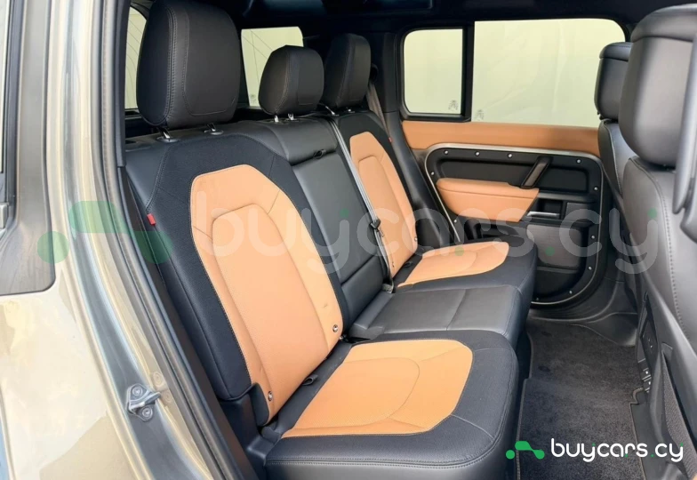 Land Rover Defender Grey