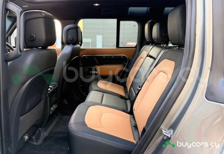 Land Rover Defender Grey