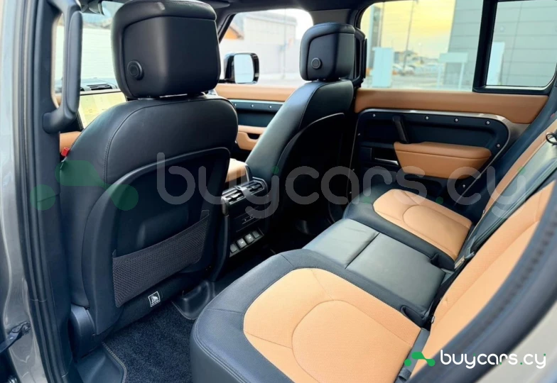 Land Rover Defender Grey