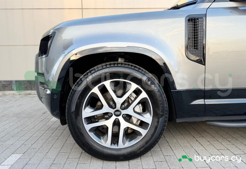 Land Rover Defender Grey