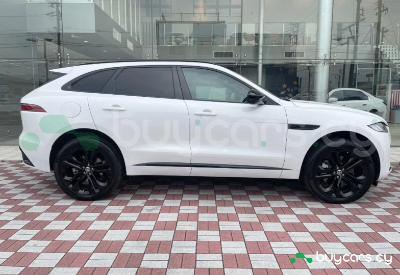 Jaguar F-Pace White