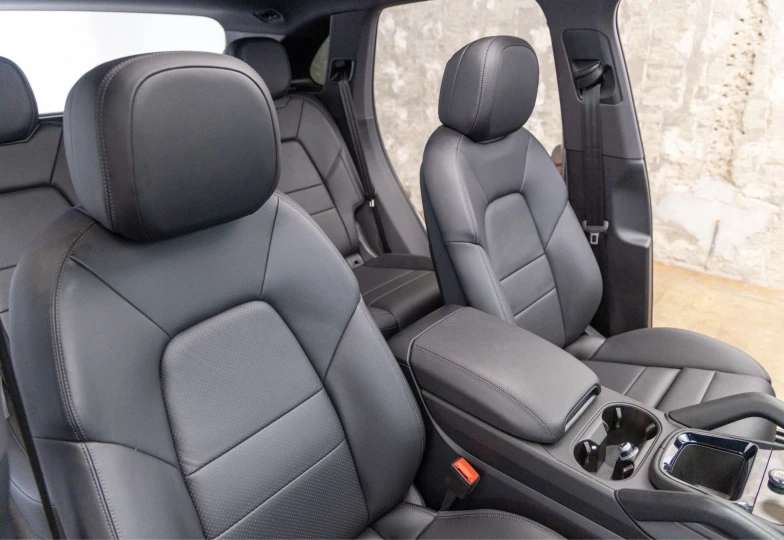 Porsche Cayenne White