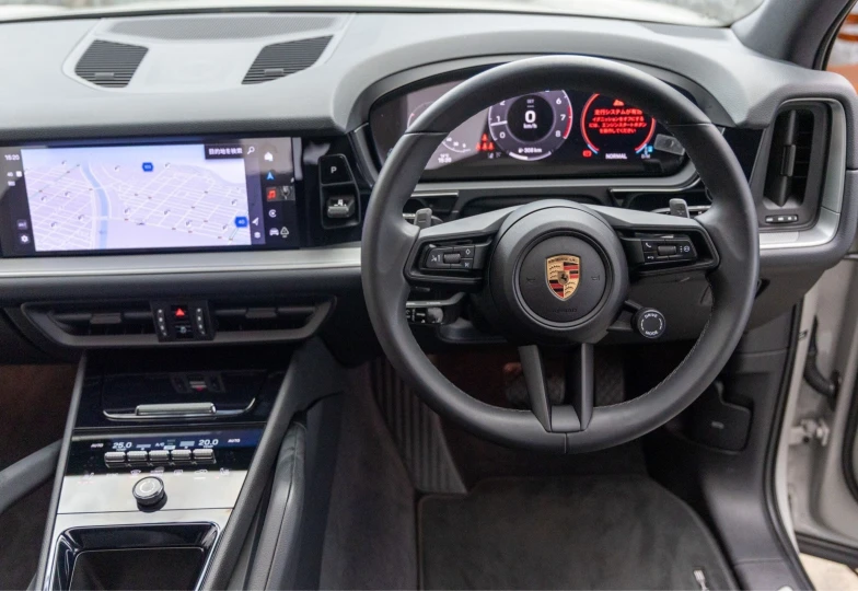 Porsche Cayenne White