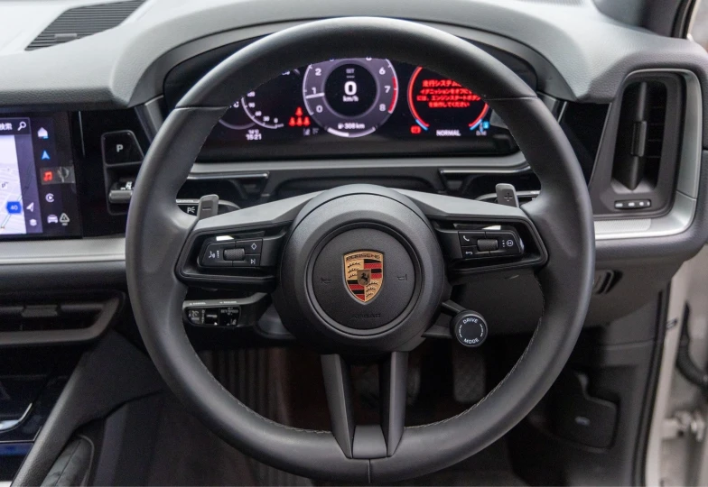 Porsche Cayenne White