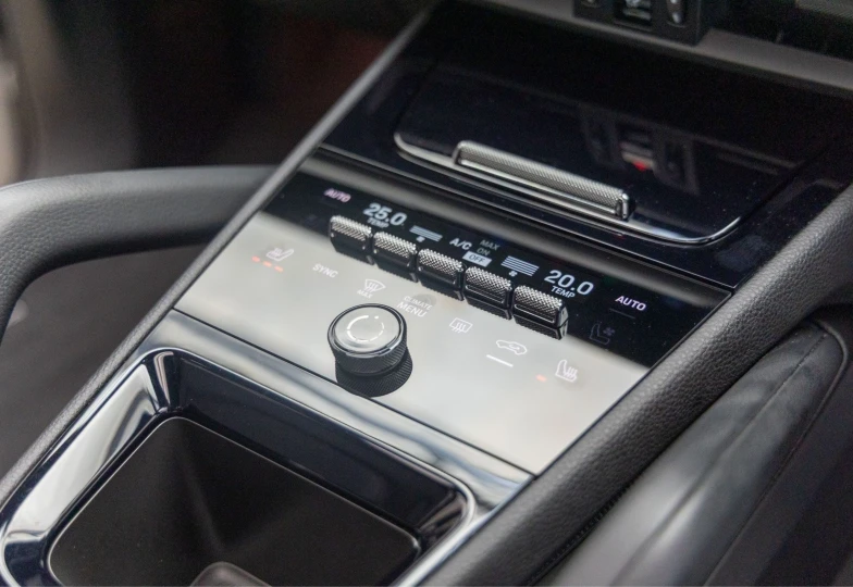 Porsche Cayenne White