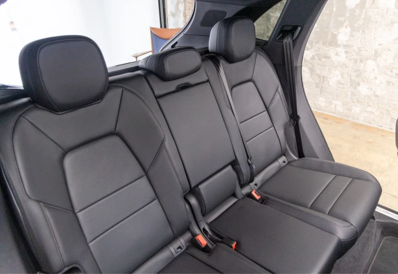 Porsche Cayenne White