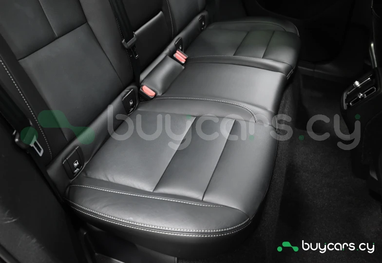 Volvo XC40 Бежевый