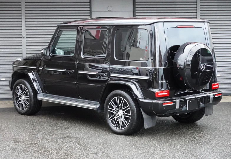 Mercedes G-class Black