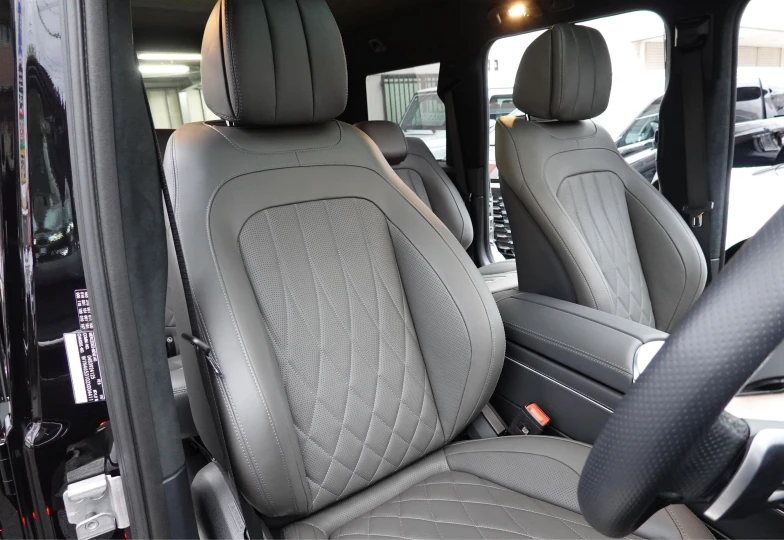 Mercedes G-class Black