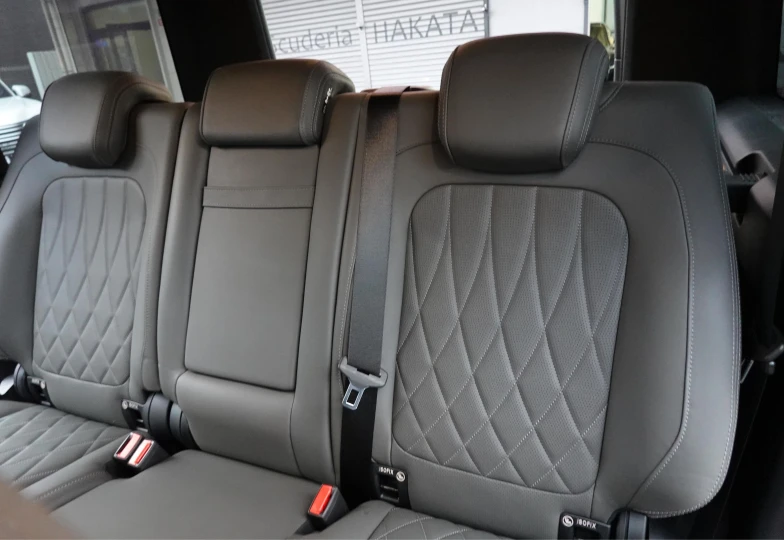 Mercedes G-class Black