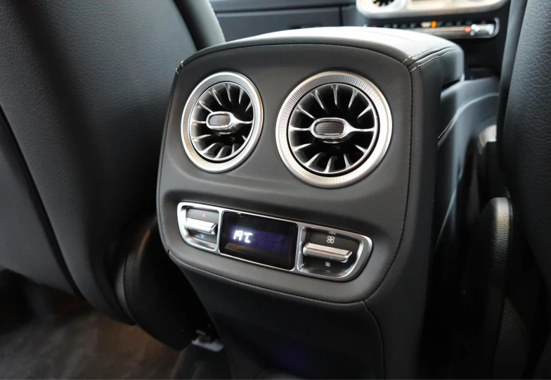 Mercedes G-class Black