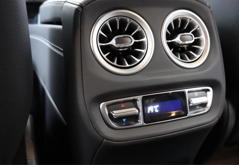 Mercedes G-class Black