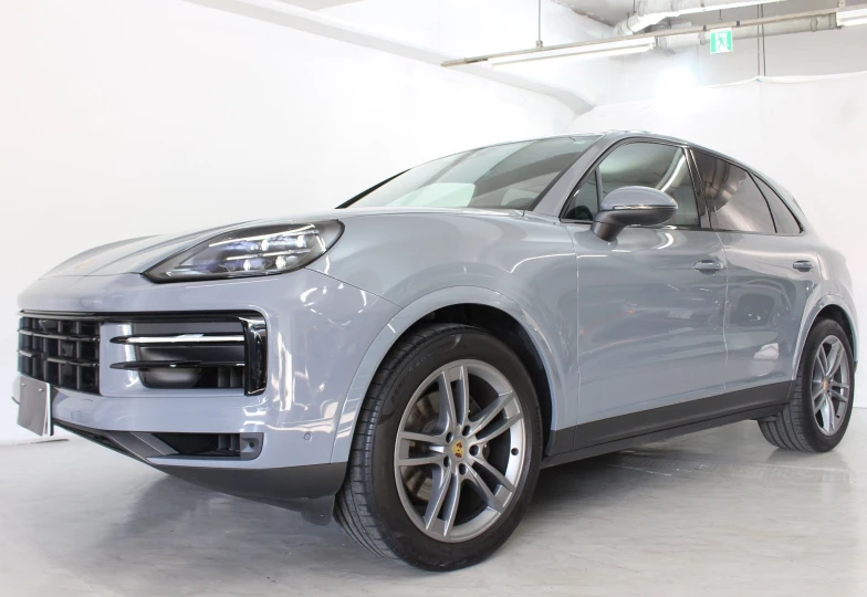 Porsche Cayenne Blue