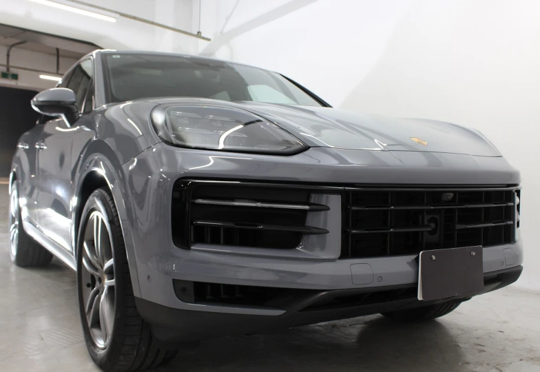 Porsche Cayenne Blue