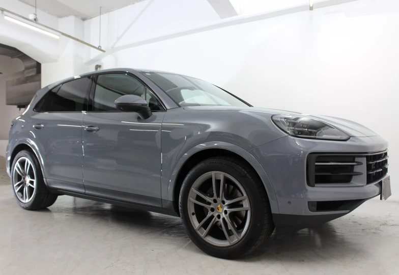 Porsche Cayenne Blue