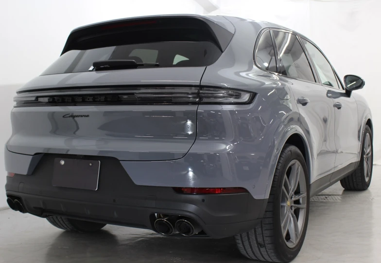 Porsche Cayenne Blue