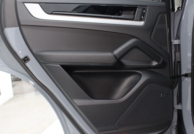 Porsche Cayenne Blue