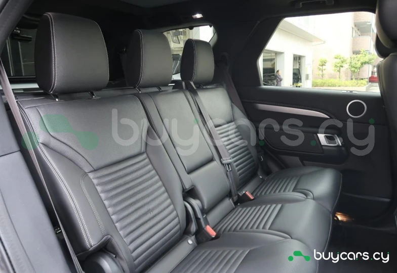 Land Rover Discovery Grey