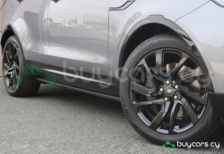 Land Rover Discovery Grey