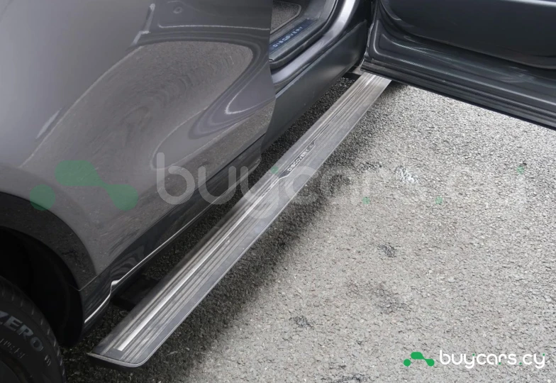 Land Rover Discovery Grey