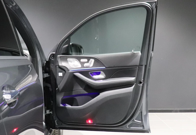 Mercedes GLS-class Grey