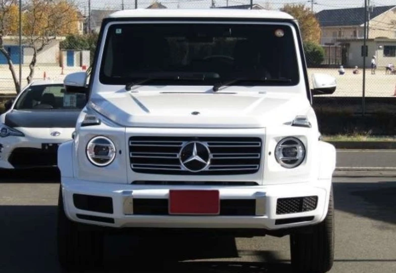 Mercedes G-class White