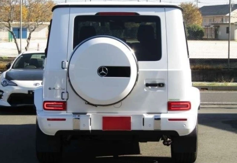 Mercedes G-class White