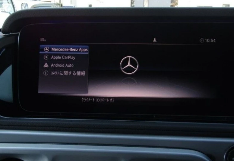 Mercedes G-class White