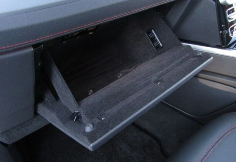 Mercedes G-class White