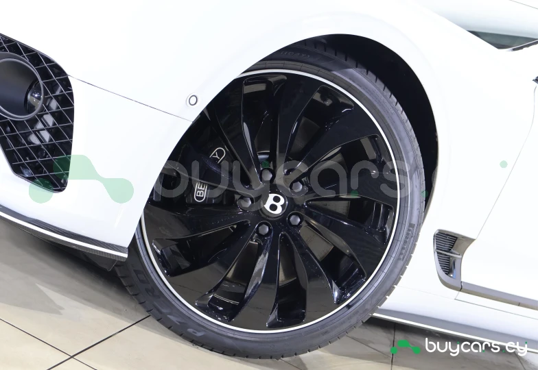 Bentley Continental GT Белый