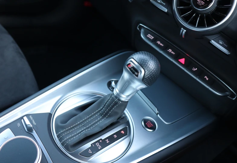 Audi TT 40 TFSI S Line Package, 2023 - 8