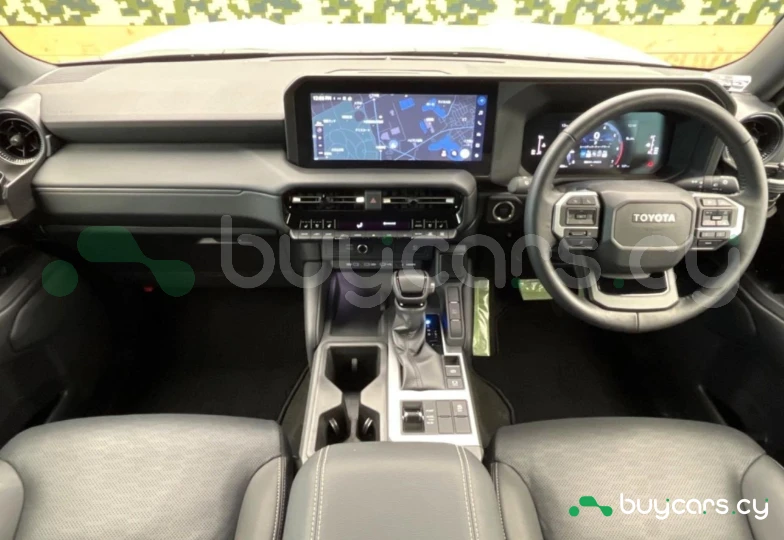 Toyota Land Cruiser White