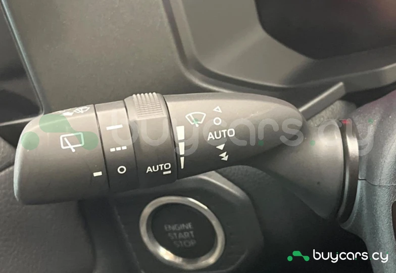 Toyota Land Cruiser White