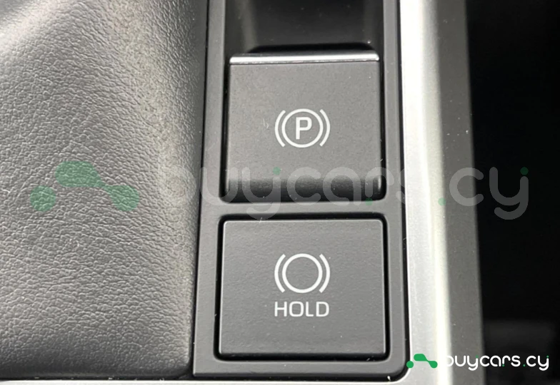 Toyota Land Cruiser White