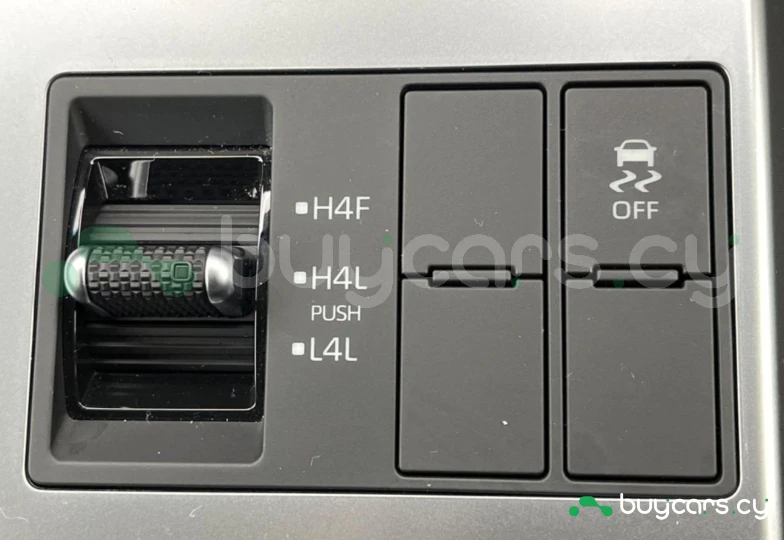 Toyota Land Cruiser White