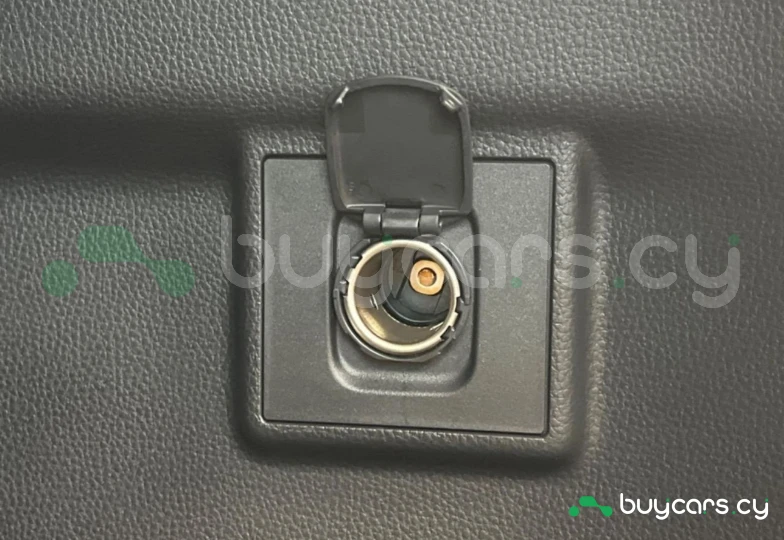 Toyota Land Cruiser White