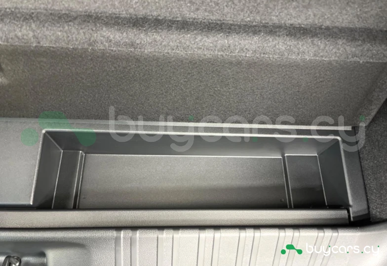 Toyota Land Cruiser White