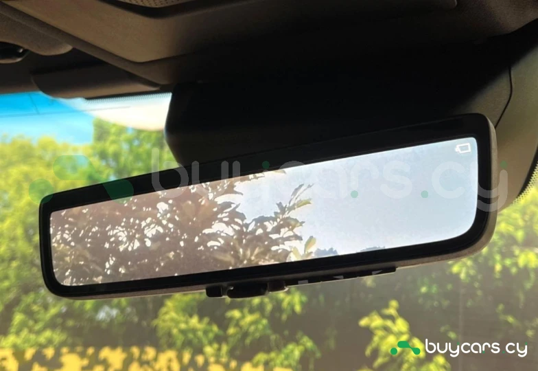 Toyota Land Cruiser White