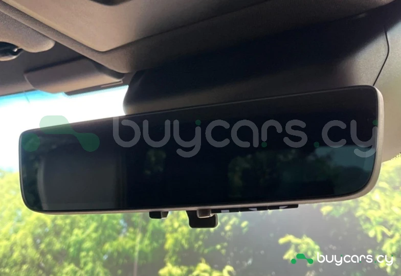 Toyota Land Cruiser White