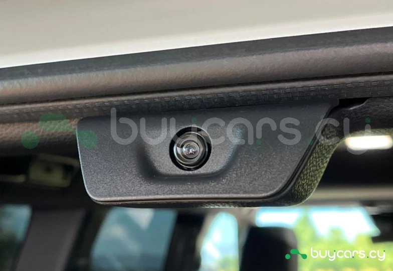 Toyota Land Cruiser White