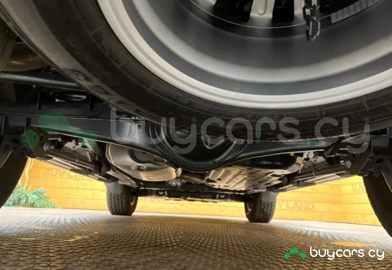 Toyota Land Cruiser White